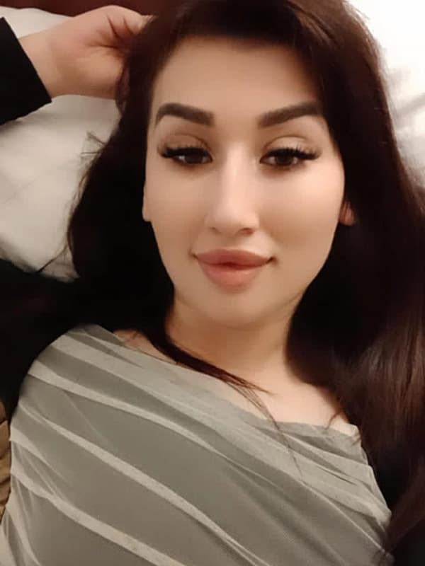 Aunty Escorts in Austin Town – Book Now