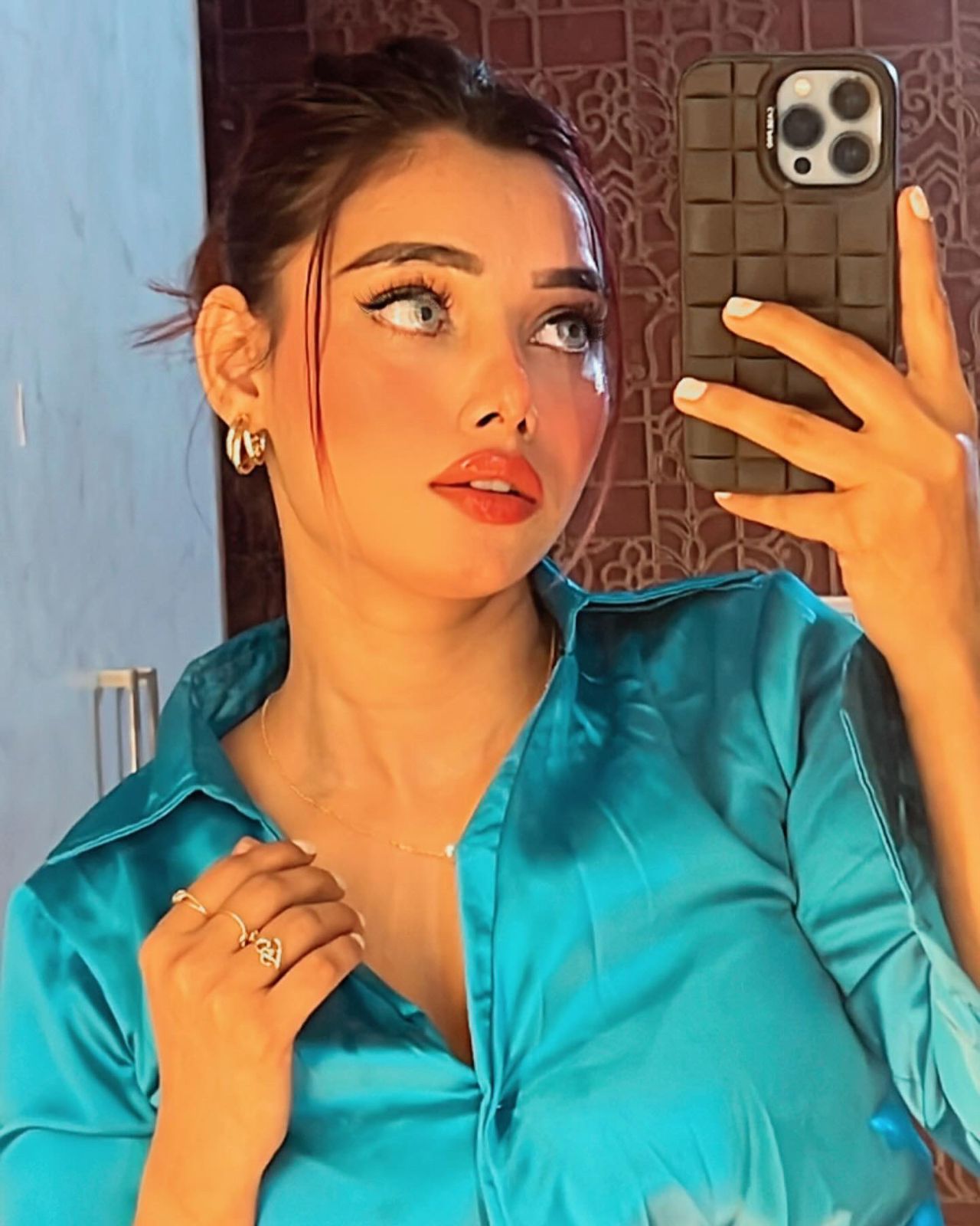Esocrt Service in Cooke Town and VIP call Girls