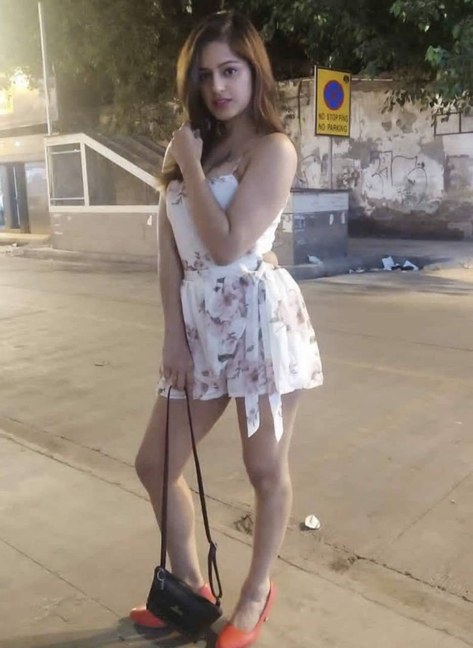 Esocrt Service in Cooke Town and VIP call Girls